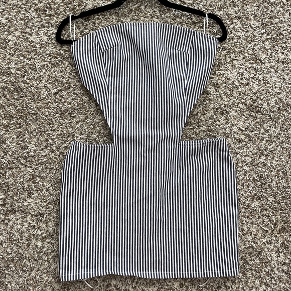 Denim Mini cutout Dress by Lioness size small - Picture 2 of 6